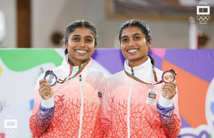 ނަބާ، ނަބީއަށް ރަން، ސިންގަލްސްއިން ނަބީއަށް ރިހި