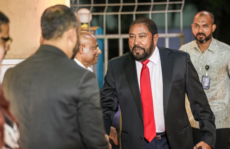 ޖޭޕީއަކީ ދަލު ބޭރުން ޖެހޭނެ ޕާޓީއެއް ނޫން: ގާސިމް