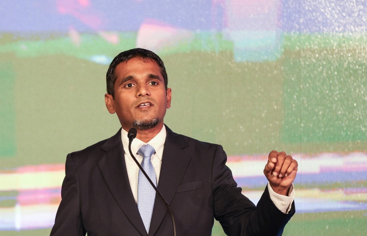 ފަރުދުންގެ އާމްދަނީ 5 ގުނަ އިތުރުކޮށްދޭނަން: އިލްޔާސް