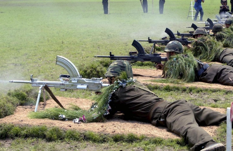 އުތުރު ކޮރެއާއިން ނިއުކްލިއާ ހަތިޔާރުގެ ތަމްރީންތަކެއް