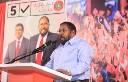 Jumhooree Party presidential candidate, Qasim Ibrahim, speaks at a campaign rally in Hithadhoo, Addu City -- Photo: Jumhoree Party