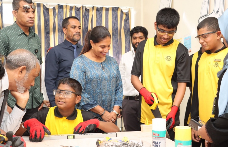 މަސައްކަތް ދަސްކޮށްދޭ ފުރަތަމަ ލެބް ތާޖުއްދީންގައި