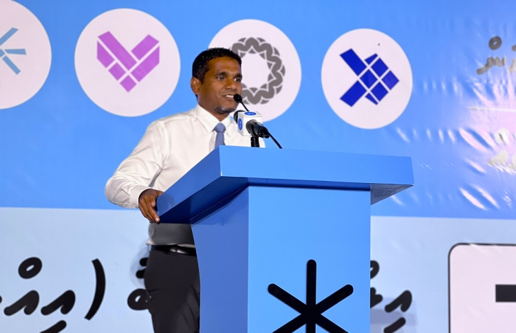 އައްޑޫ ތަރައްގީކުރެވޭ ކެންޑިޑޭޓަކީ އަޅުގަނޑު: އިލްޔާސް