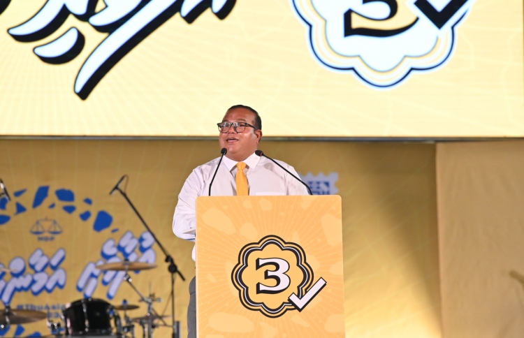 އައްޑޫއަށްޓަކައި ރައީސް އިންތިހާބުކޮށްދީ: އަސްލަމް