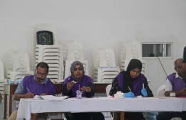 Polling officials at Raa atoll Meedhoo polling station-- Photo: Ibrahim Rafhan | Mihaaru Reader