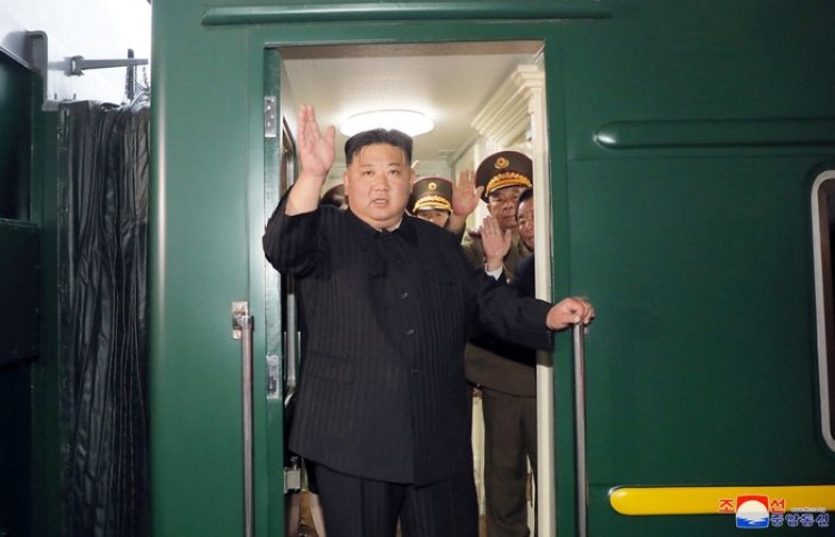 ޕުޓިންއާ މަޝްވަރާ ކުރައްވަން ކިމް ރޭލުގައި ރަޝިޔާއަށް