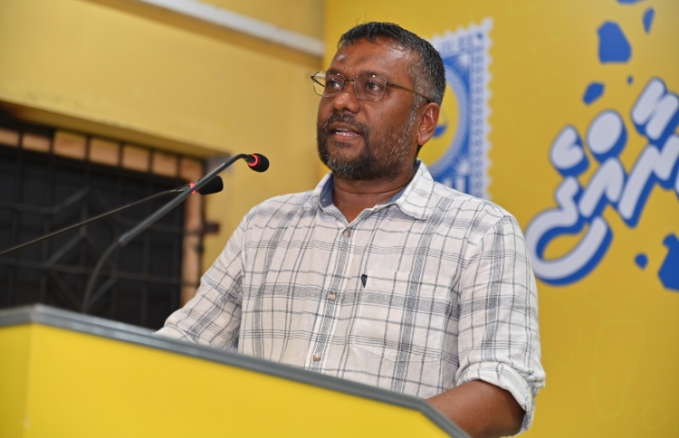 ދެ އިންތިހާބު އެއްކުރުމާމެދު ނަޝީދާއި ފައްޔާޒް ހިޔާލުތަފާތު!