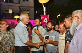 Dr. Mohamed Muizzu meeting the residents of Hulhumalé last night -- Photo: PPM