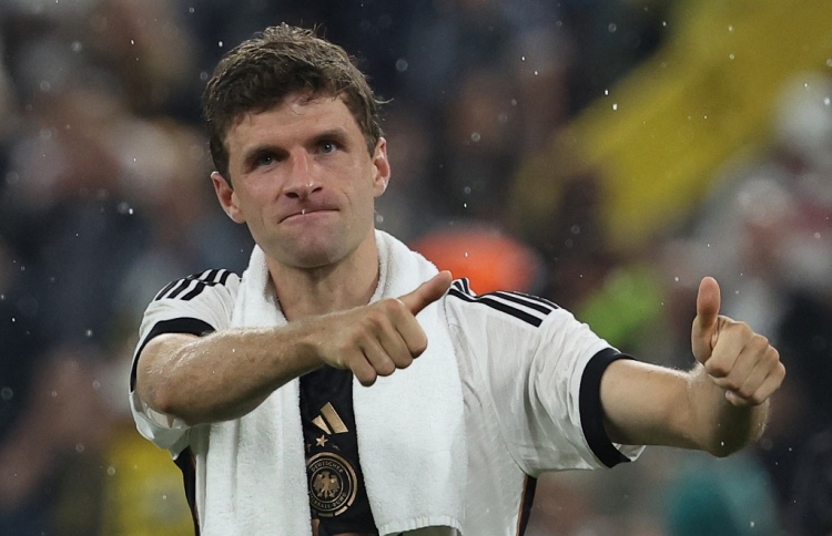 ފްރާންސް ބަލިކުރެވުމުން މުލާގެ ތައުރީފު އާ ކޯޗަށް