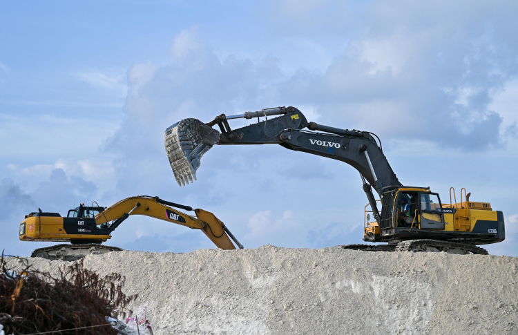 ގުޅިފަޅުން އުތުރުތިލަފަޅާ ހަމަށް ބްރިޖަކުން ގުޅާލަނީ