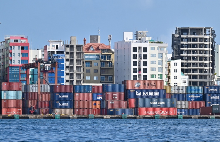 ބަލިކަށި މަގަތުފާލަމަކާ ހެދި ބޮޑު ރިސްކެއްގައި!