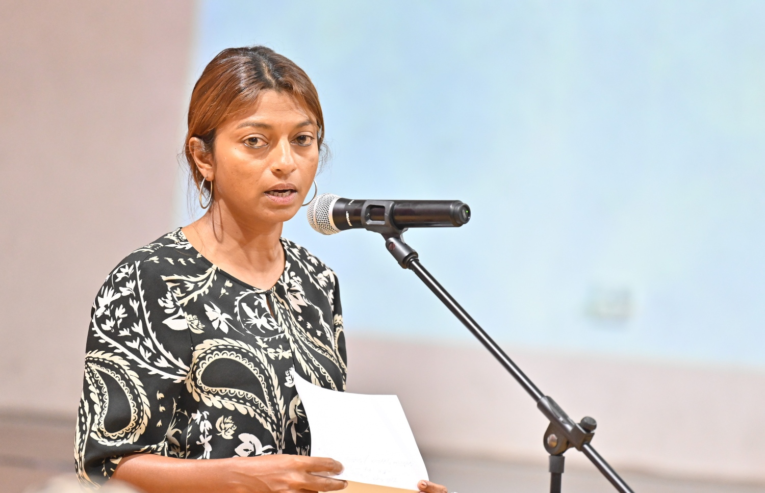 ގަލޮޅު އުތުރު ދާއިރާގެ މެންބަރު އީވާ އަބްދުﷲ -- ފޮޓޯ: ނިޝާން އަލީ | މިހާރު