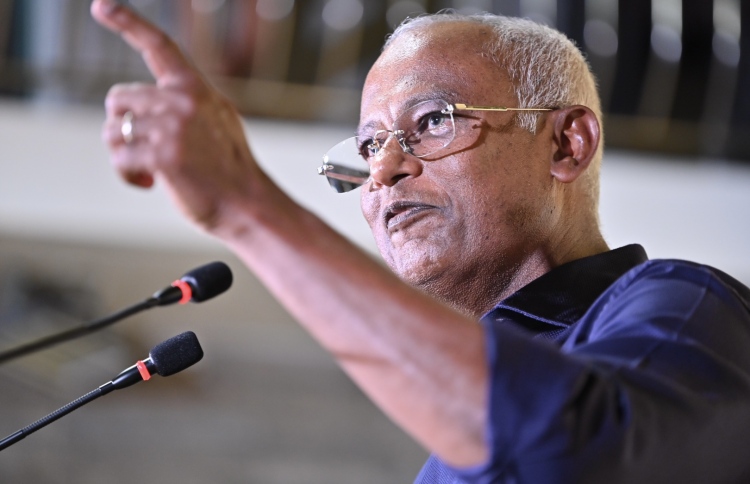 ވިނަރެސްގެ ކުއްޔާއި ޑައުންޕޭމަންޓް ކުޑަކުރާނަން: ރައީސް