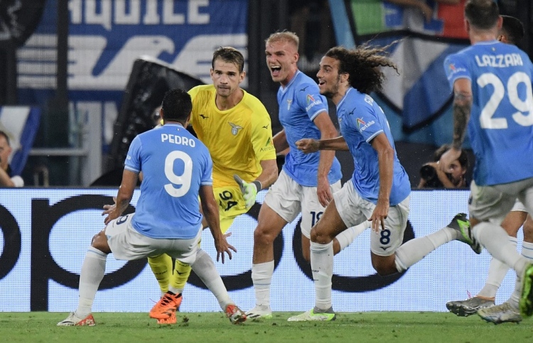 އެތުލެޓިކޯއާ އެއްވަރުކުރަން ގޯލު ޖެހީ ލާޒިއޯގެ ކީޕަރު