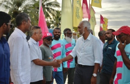 People of Baa atoll Kamadhoo welcome Dr. Muizzu as he arrive in the island.