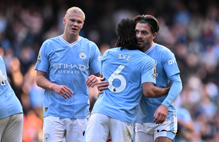 އެކަކަ މަދުކޮށް ކުޅުނު އިރުވެސް ސިޓީ ނުހުއްޓުވުނު