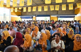 The President's meeting with campaign teams in Hithadhoo