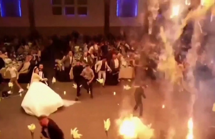 އިރާގުގެ ކައިވެނި ޕާޓީއެއްގައި 98 މީހުން މަރު