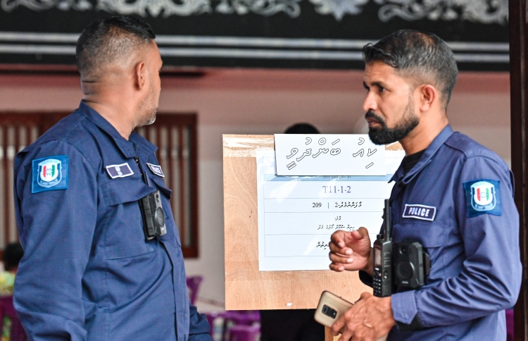 ގިނަ ފައިސާތަކެއް ގެންގުޅުނު މީހެއްގެ މައްސަލަަ ބަލަނީ