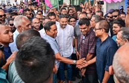 Yameen shaking hands with PPM leaders and supporters. He was transferred to his house on his request. Photo: Nishan Ali / Mihaaru