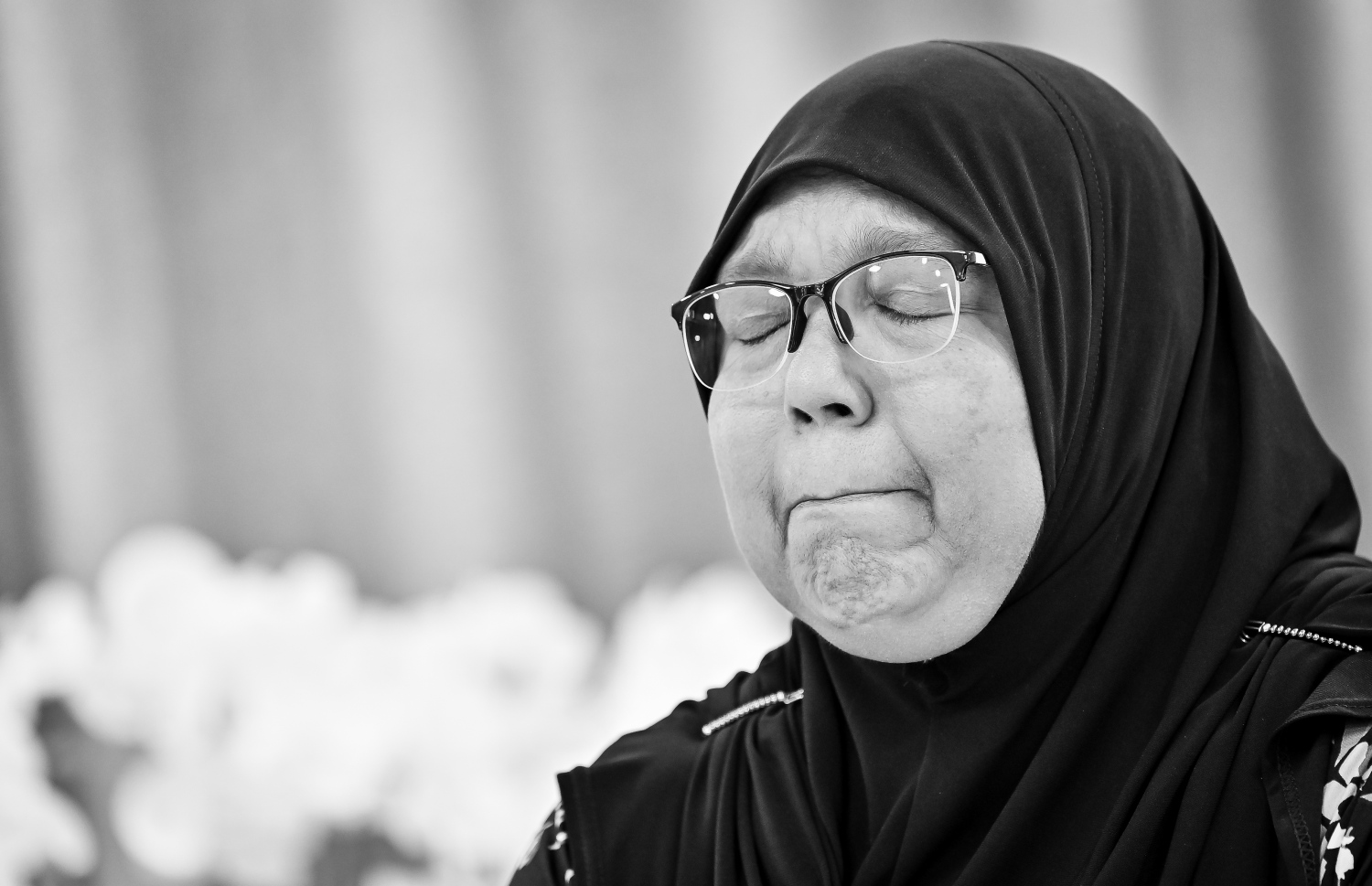 ހުސްނާ "މިހާރު" އަށް އިންޓަވިއު ދެއްވަނީ