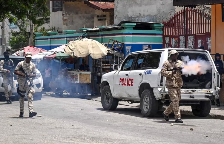 ހެއިޓީ އަށް ބައިނަލްއަގުވާމީ ލަޝްކަރެއް ފޮނުވަނީ
