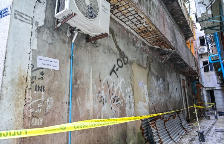 ބާ އިމާރާތް ތަޅާލަން އެއްވެސް ބަޔަކު އެހީނުވި: ވެރިޔާ