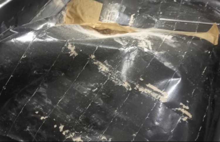 ޕާކިސްތާނު ޒުވާނަކު 5 މިލިއަނުގެ ޑްރަގާ އެކު ހައްޔަރު