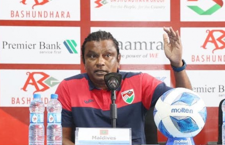 މިއީ ރާއްޖޭގެ ފުޓްބޯޅަ އަށް ތާރީހީ ވަގުތެއް: ސުޒޭން