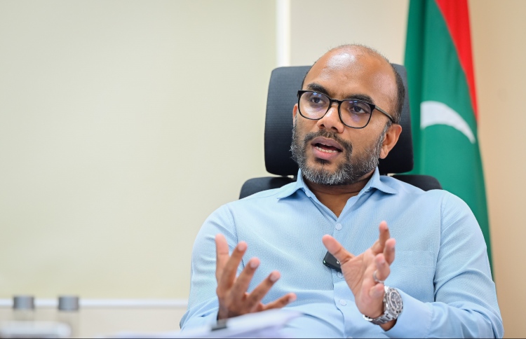 އަމީރު ބަލިވެ، މަޖިލީހަށް ނުދެވޭނެ ކަން އަންގައިފި