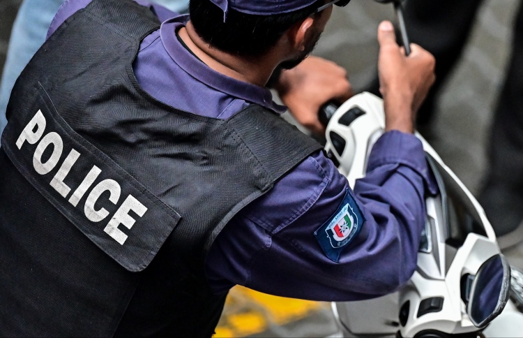 ފުލުހުންގެ ޕްރޮމޯޝަން ހުއްޓުވަން އޭސީސީން ހައިކޯޓަށް