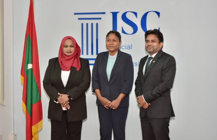 ހައި ކޯޓުގެ އިސް ފަނޑިޔާރަކަށް ޝަހީދު