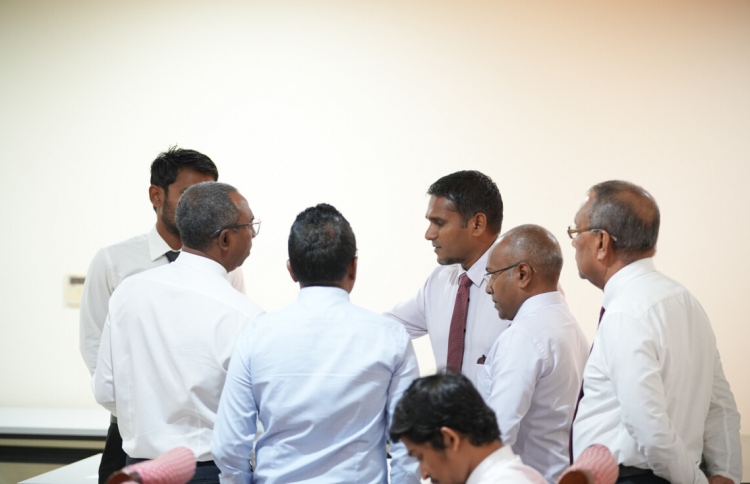 ނަޝީދުގެ މައްސަލައިގެ ގަރާރު އެޖެންޑާނުކުރަން އެދިއްޖެ