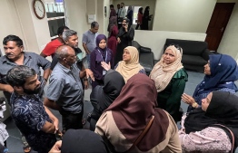 Members of the public entered the premises of MNPHI to voice their displeasure towards the pointing system of the permanent list of Gedhoruveriya social housing scheme-- Photo: Mihaaru