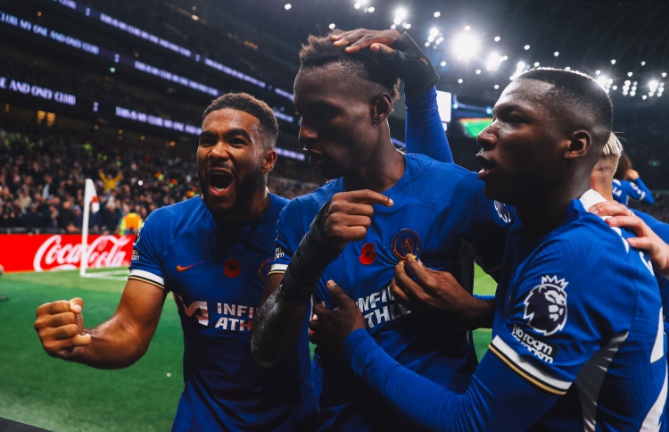 ޗެލްސީއާ އެކު ޕޮޗެޓީނޯ ޓޮޓެންހަމްގެ ރެކޯޑް ހުއްޓުވައިފި