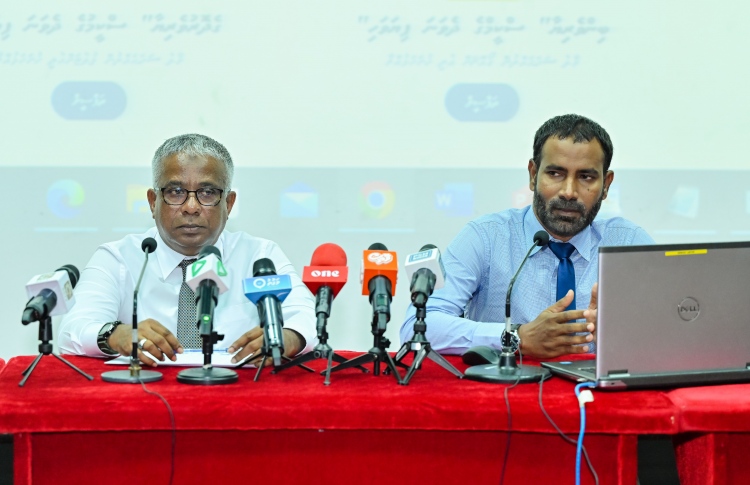 ހައުސިންގެ ކުރީގެ ވެރިންގެ ޕާސްޕޯޓް ހިފަހައްޓައިފި