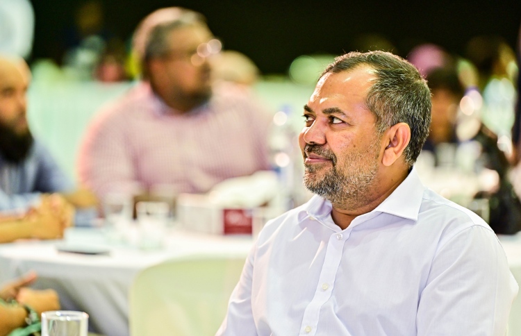 "އަދުގެ ހާލަތާ އެއްގޮތަށް ސިޔާސަތު ބައްޓަން ކުރާނަން"