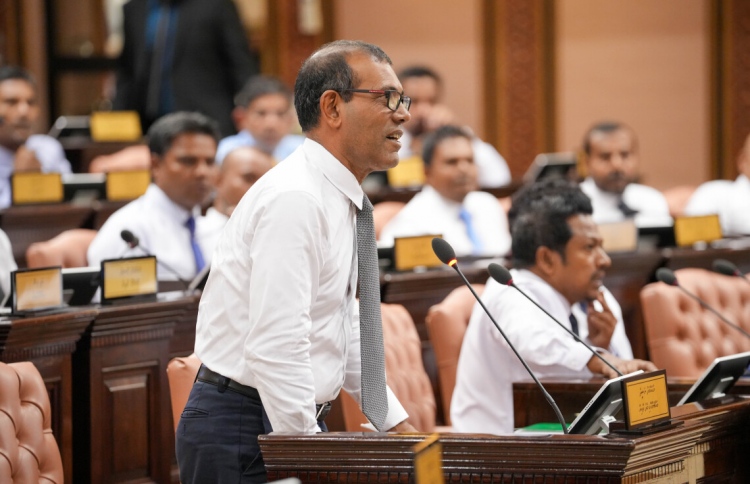 ސަޕްލިމެންޓްރީ ބަޖެޓަކީ ވައްކަމުގެ ރަސީދެއް:ޑިމޮކްރެޓްސް