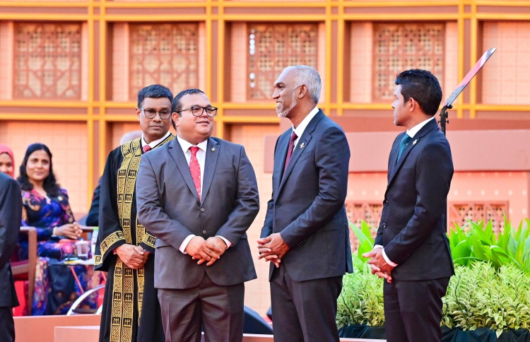 ޝަރުއީ ދާއިރާއަށް ނުފޫޒު ފޯރުވުން މި ނިމުނީ: ރައީސް