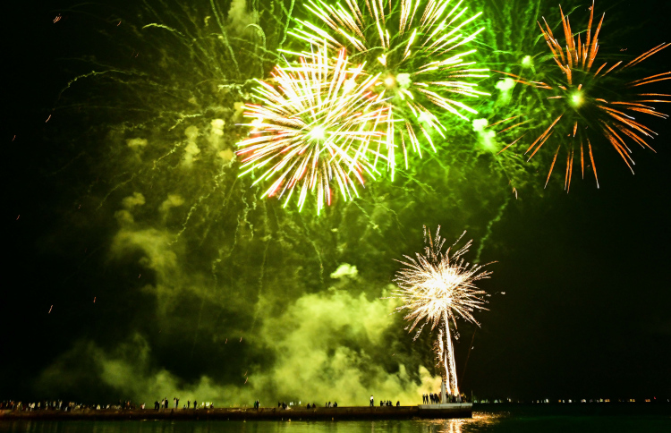 ވަކިވުމުގެ އުފަލުގައި ހުޅުދޫ/މީދޫގައި ހަވާ އަރުވަނީ