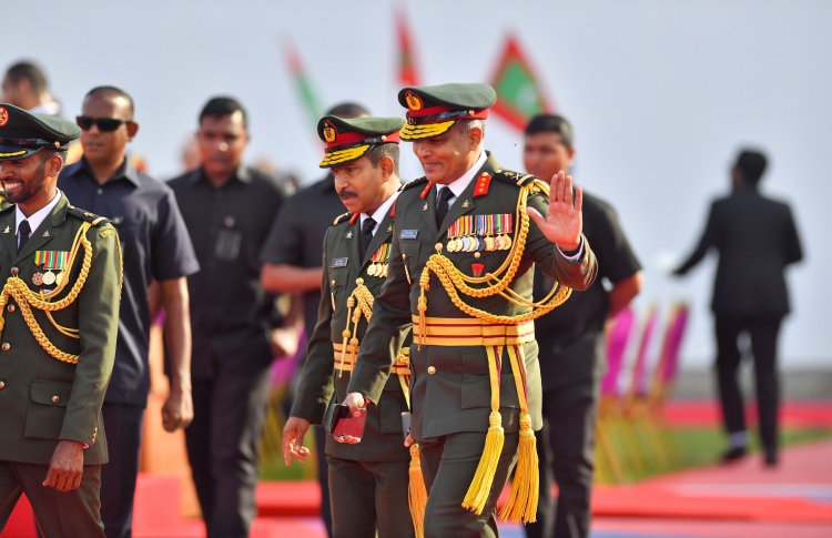 ކުރީގެ ޑިފެންސް ޗީފް ޝަމާލް ރިޓަޔާ ކުރައްވައިފި