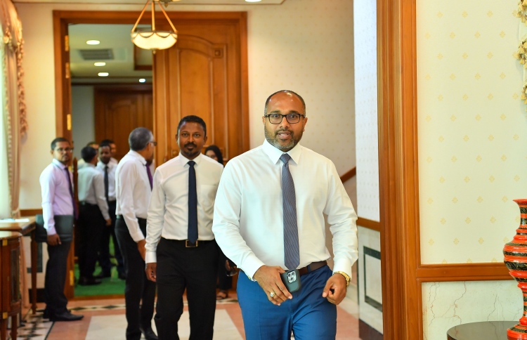 އިހްސާނާއި ފުލުހުން ކޯޓު ހުރުމަތް ކެނޑި މައްސަލައެއް