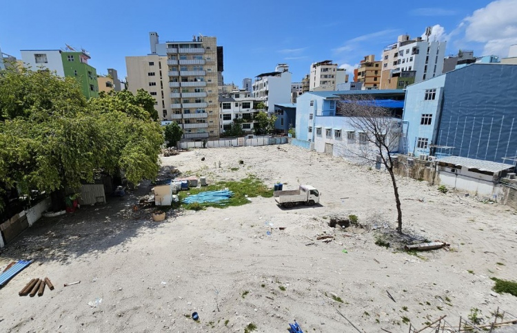 މަސައްކަތެއް ނުކޮށް އަރަބިއްޔާގެ ކޮންޓްރެކްޓު ހަމަވެއްޖެ