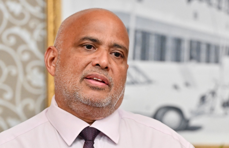 "ޝަރުތު ހަމަވާ މީހުންގެ ފްލެޓްތައް އަވަހަށް ދޭނަން"