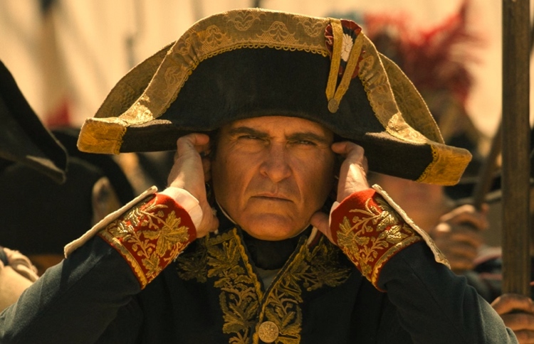 ވަކީން ފީނިކްސްގެ "ނެޕޯލިއަން" އަށް ބޮޑު ތަރުހީބެއް