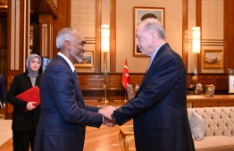 (FILE) President Dr. Mohamed Muizzu (L) shaking hands with Turkey's President  Recep Tayyip Erdoğan  on November 28, 2023: President Muizzu said the first shipment of food ordered under the agreement between Maldives and Turkey will arrive in February 2024 -- Photo: President's Office