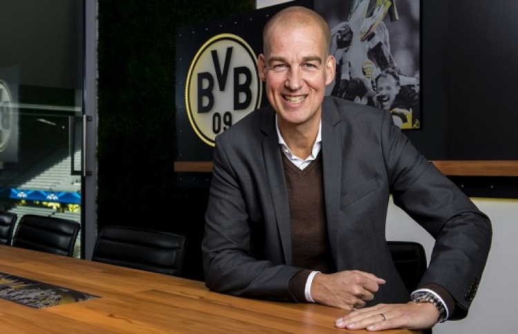 ވާދަވެރިޔަކީ ރެއާލެއް ނޫން، ނެޓްފްލިކްސް: ޑޯޓްމަންޑް