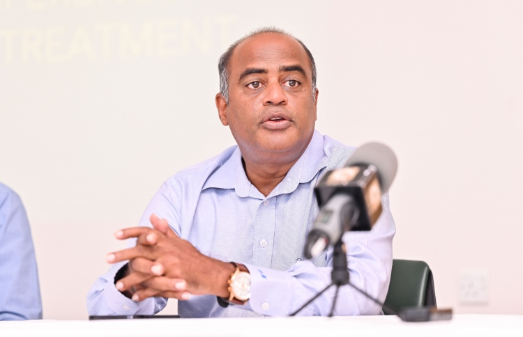 ފައިސާ ލަސްވާތީ އާ ހިދުމަތް ފަށަން ދަތިވޭ: ޓްރީޓޮޕް