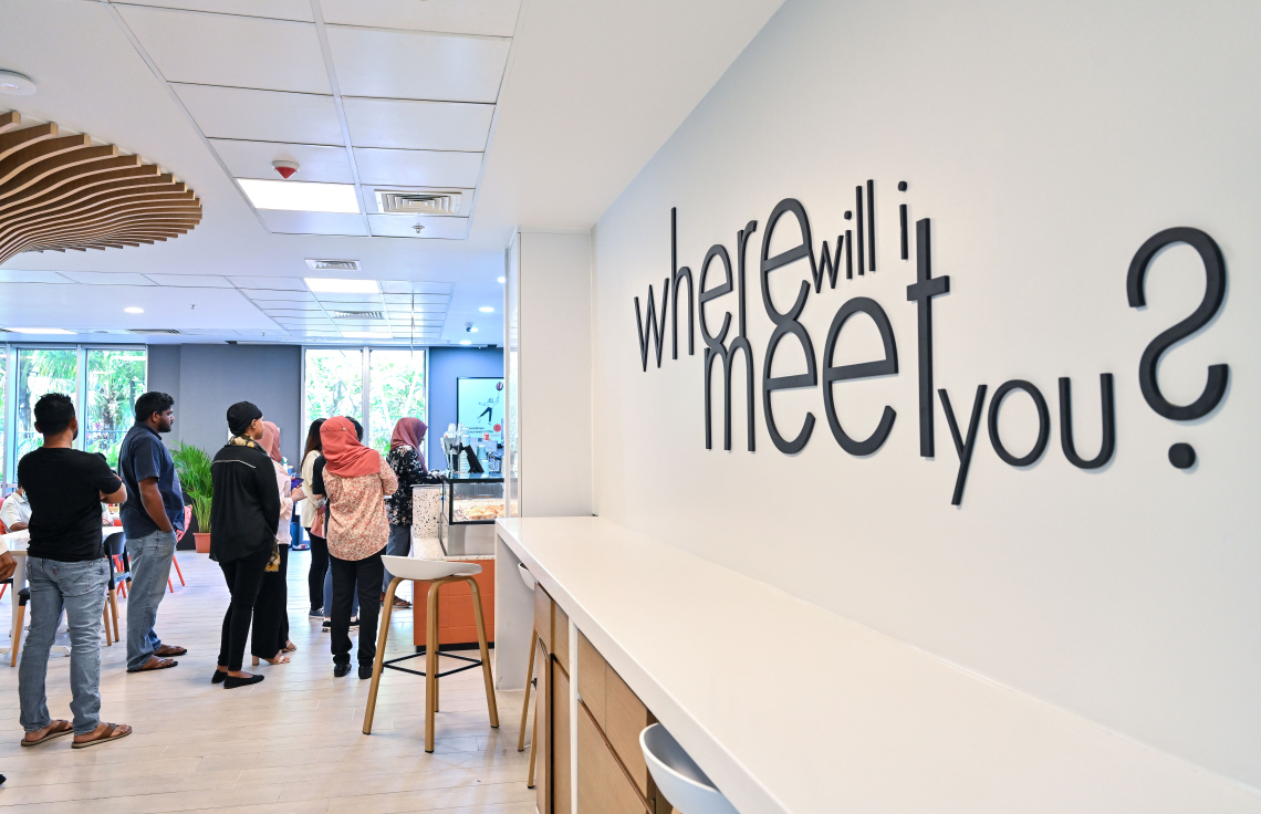 އުރީދު އާއި ދިރާގުން ކޮފީއަށް އަރާފަ ގުޅާބަލަ!