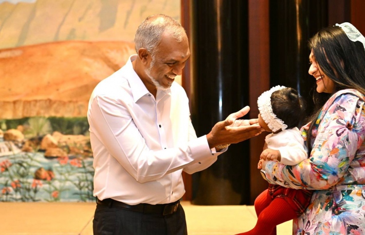 ހަމަޖައްސާނީ ރަނގަޅަށް ކަންކަން ކޮށްދޭ ސަފީރުން